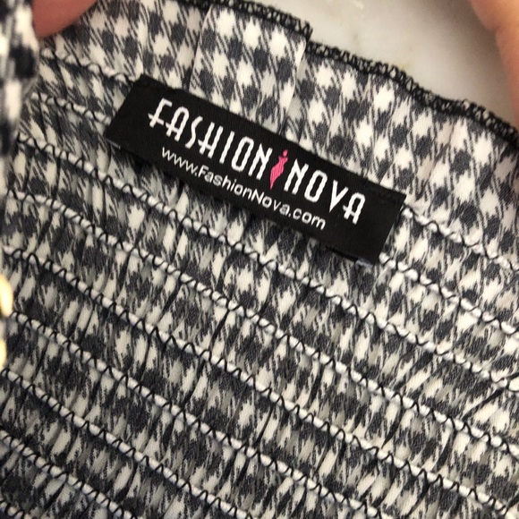 FASHION NOVA GINGHAM CROP TOP - Picture 2 of 3